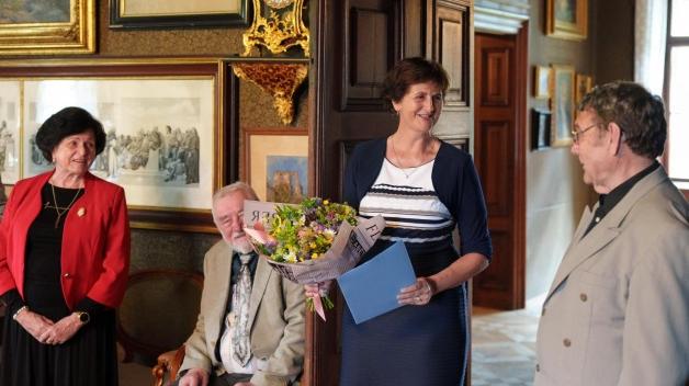 Prof. Ivana Štětkářová převzala Cenu Josefa Hlávky za vědeckou literaturu