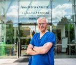 Děkan Widimský změnil fakultu i léčbu infarktu 