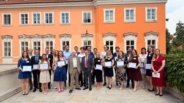 Úspěch studentů 3. LF na prestižním udílení vědeckých cen Francouzské ambasády